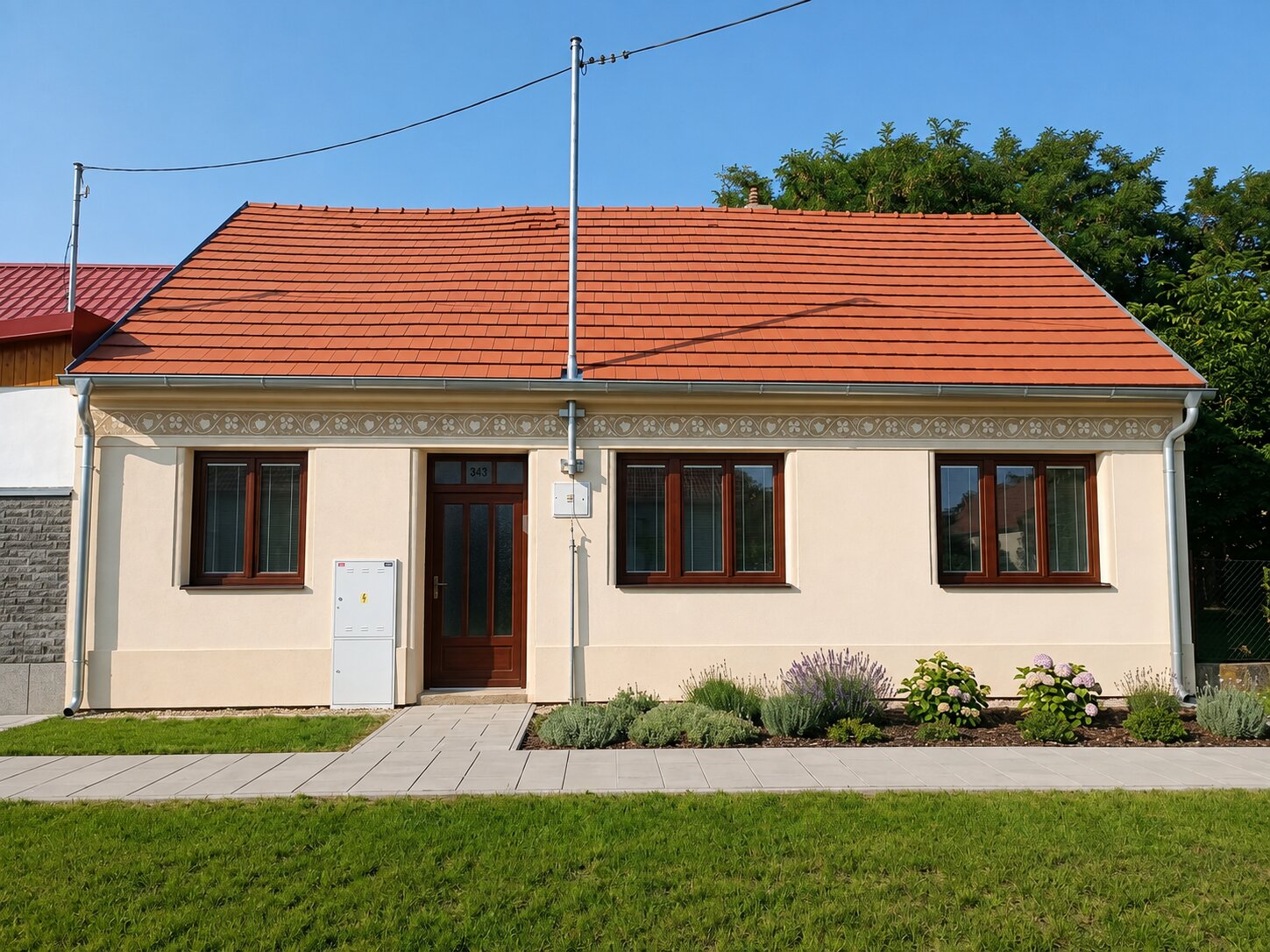 Rodinný dům po rekonstrukci — exteriér